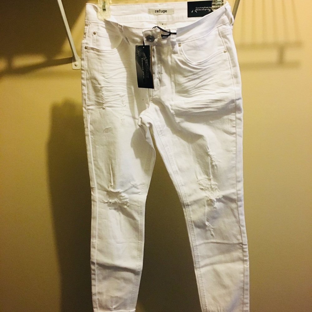 Skinny boyfriend jeans (white, ripped jeans)